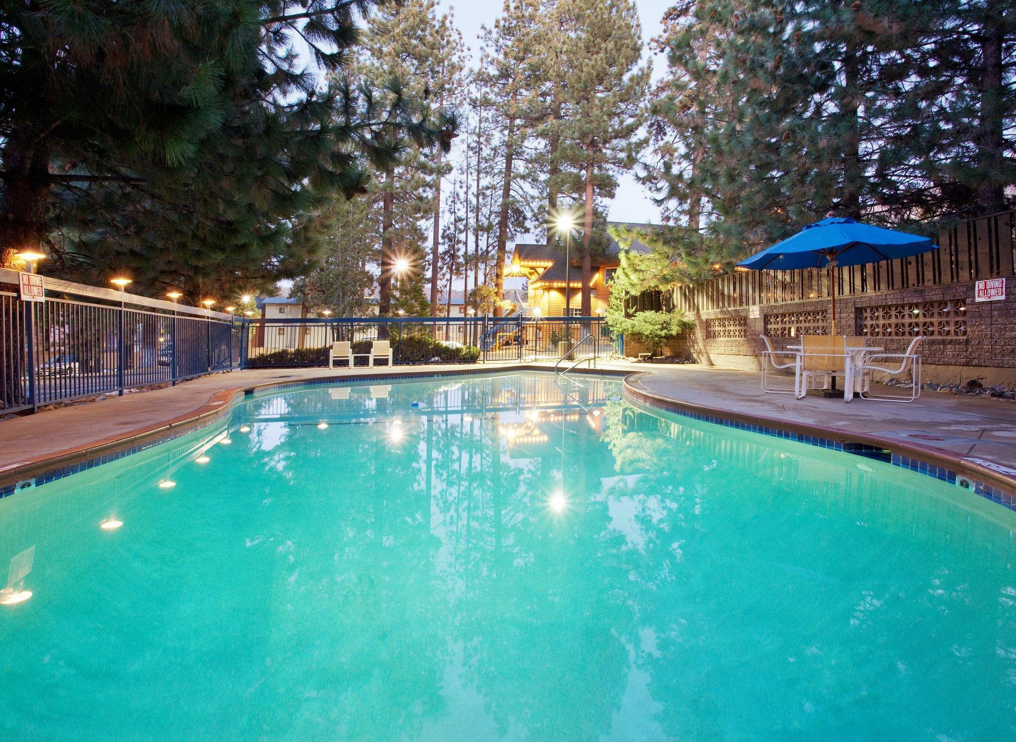 Holiday Inn Express South Lake Tahoe, An Ihg Hotel Exterior photo